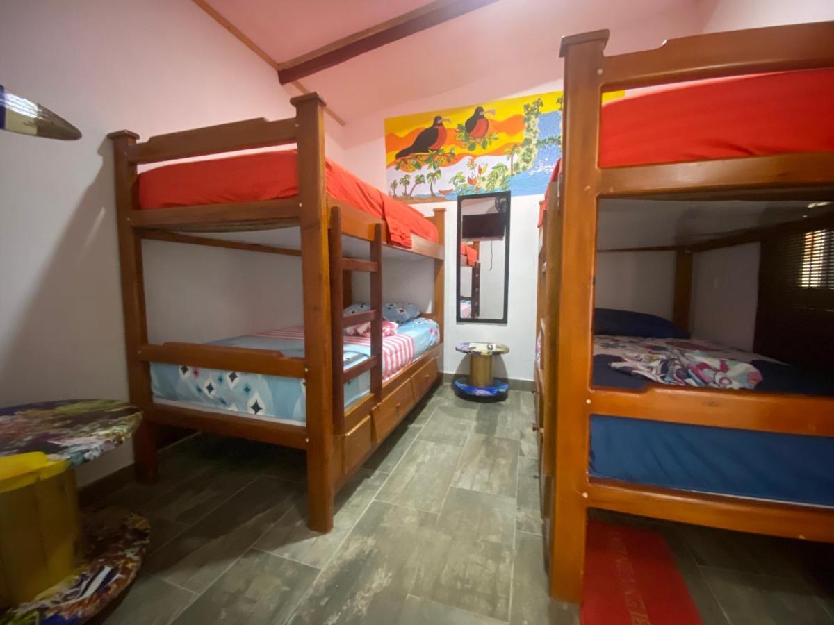 Acuarios Hostal Playa Ladrilleros Buitenkant foto