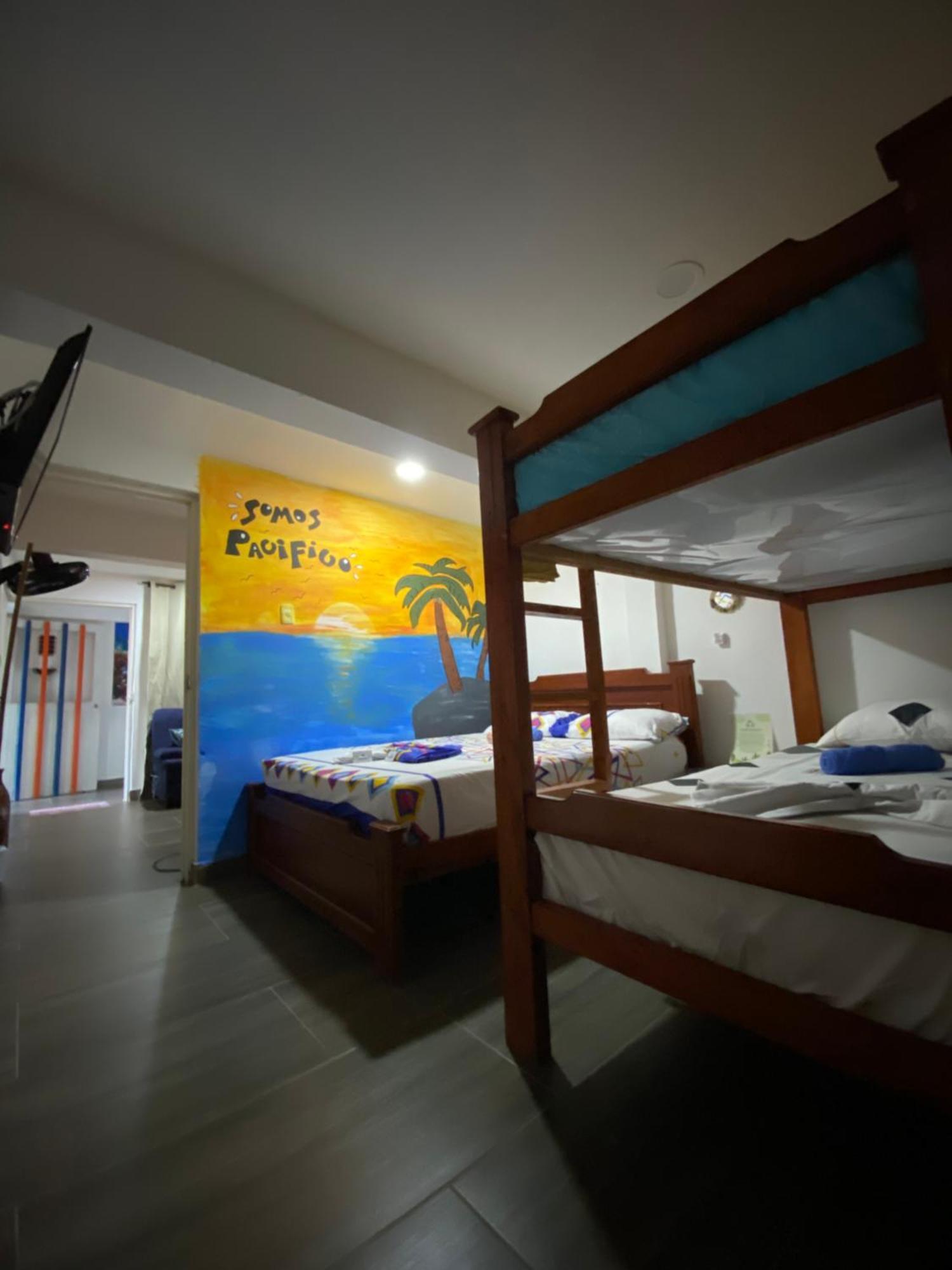 Acuarios Hostal Playa Ladrilleros Buitenkant foto